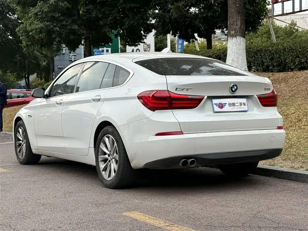 BMW 5 SERIES GT