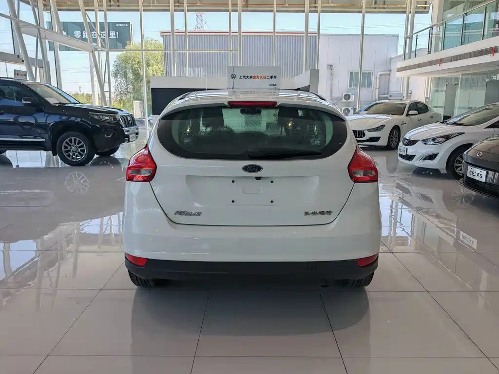 Ford Focus — миниатюра 10
