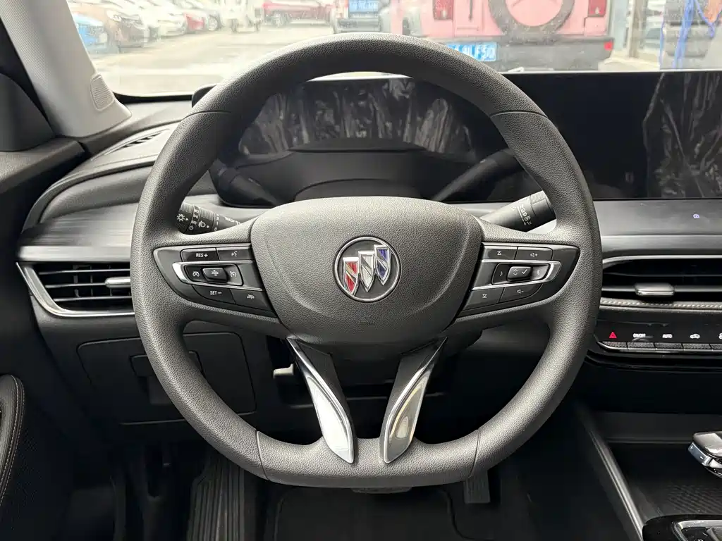 Buick Verano — миниатюра 9