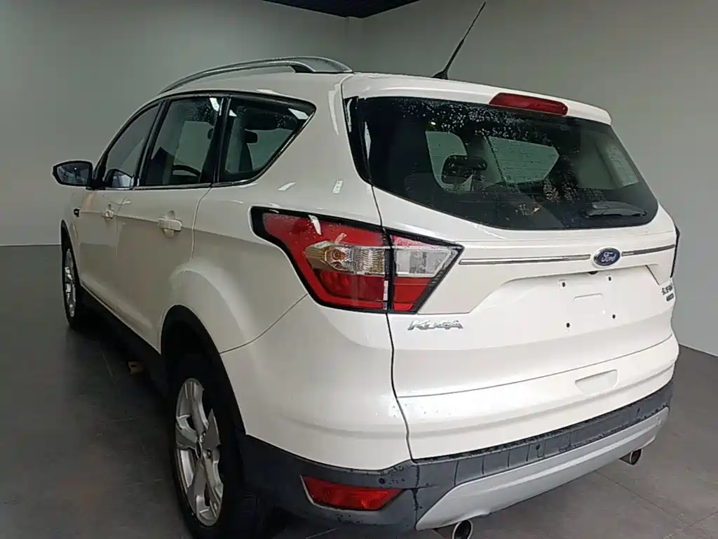 Ford Kuga — миниатюра 5