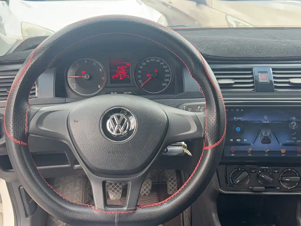 Volkswagen Santana — миниатюра 3