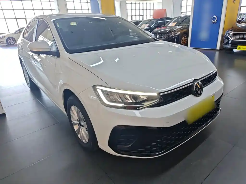 Volkswagen Lavida — миниатюра 4