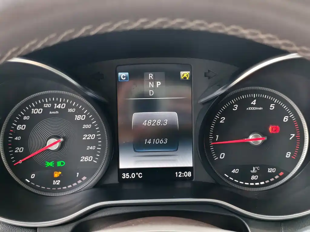 Mercedes-Benz GLC — миниатюра 8