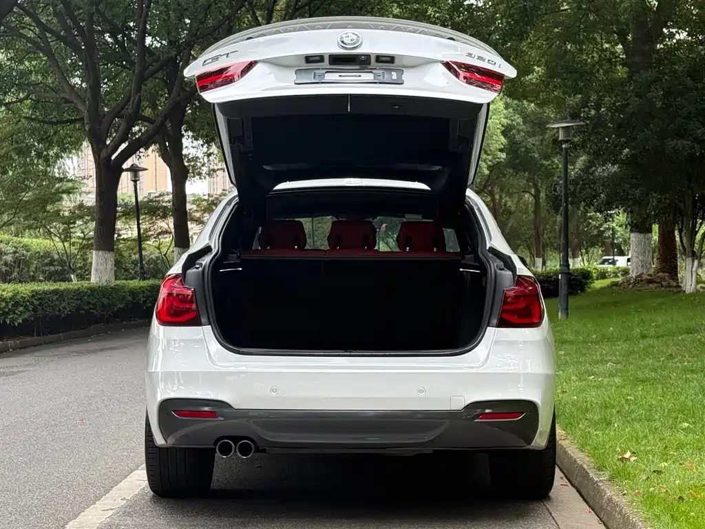 BMW 3 Series GT 3 GT 2019 320i M Sport