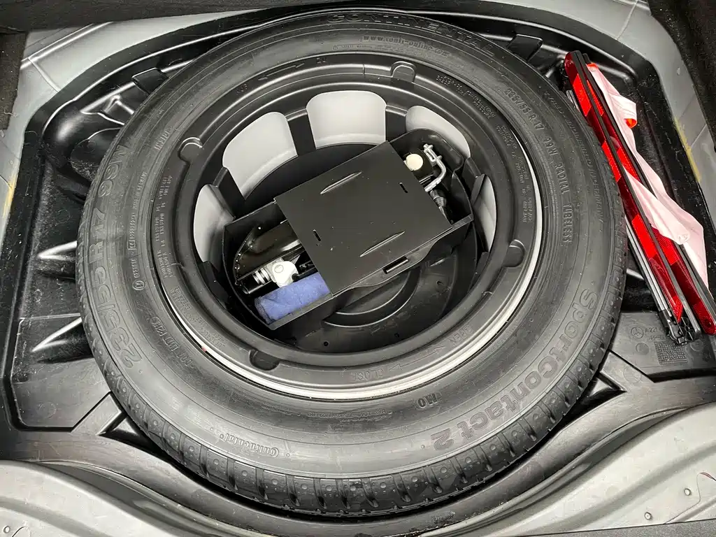 Mercedes-Benz S-Class — миниатюра 22