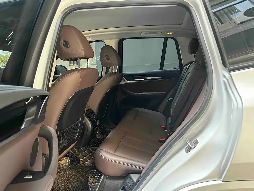 BMW X3 — миниатюра 2