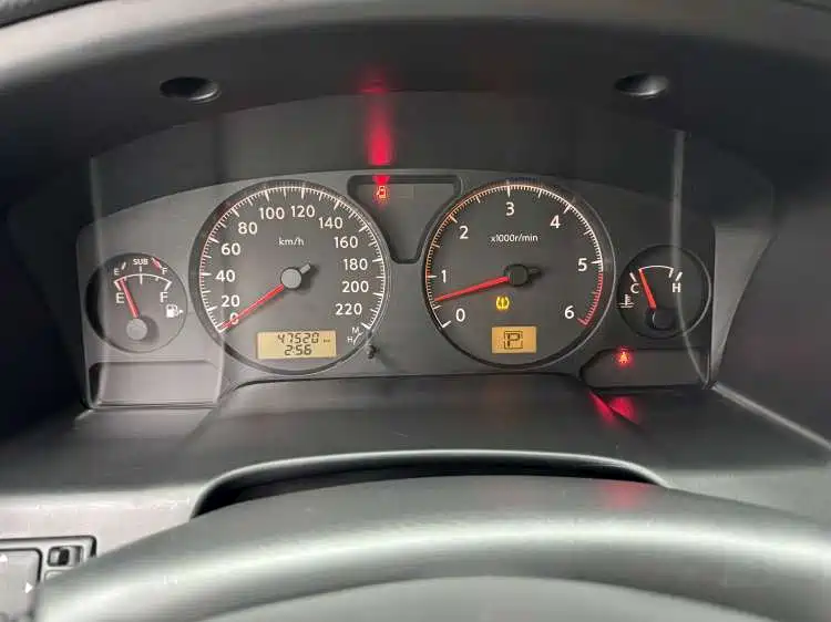 Nissan Patrol — миниатюра 4