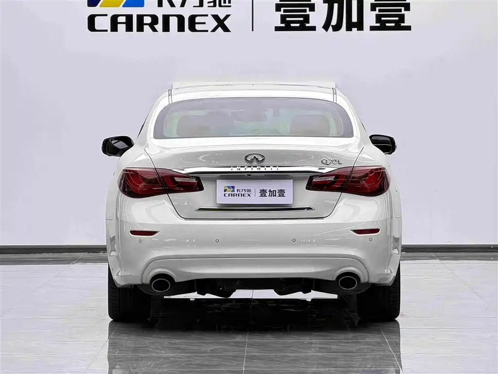 Infiniti Q70 — миниатюра 3