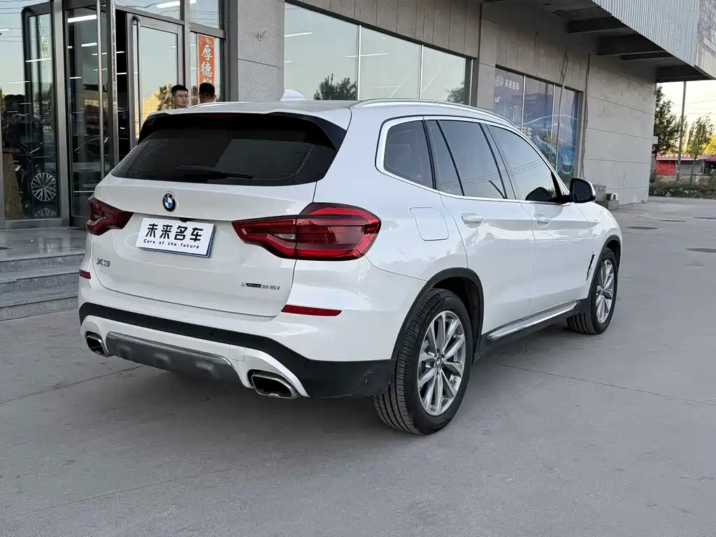 BMW X3 — миниатюра 9