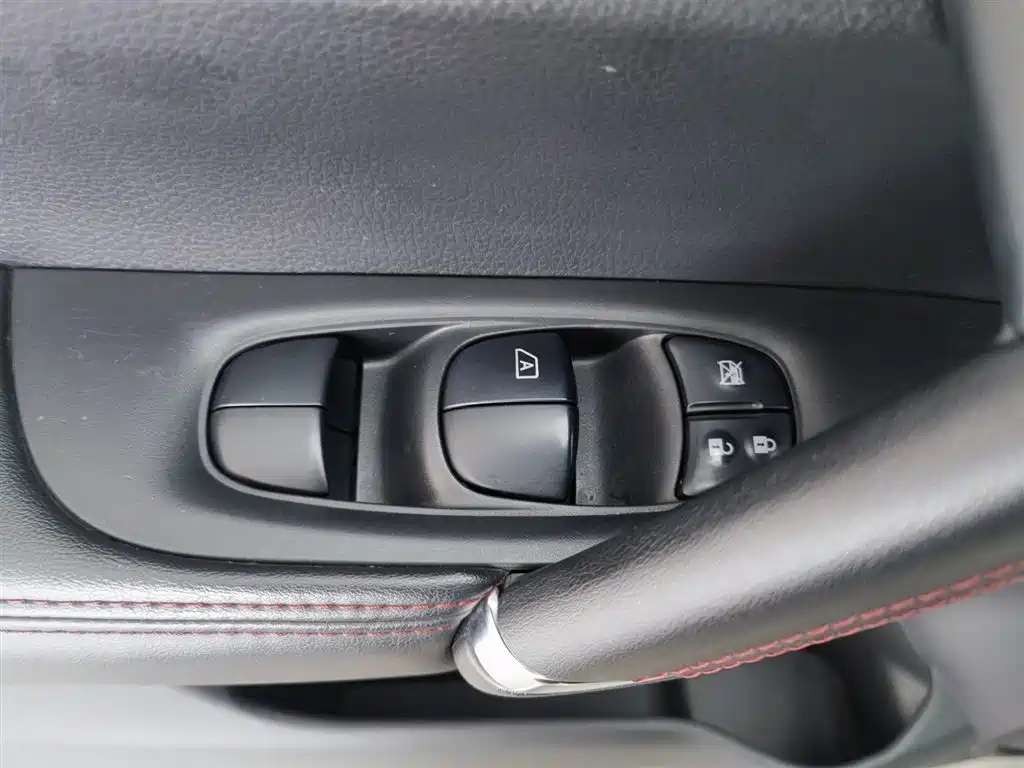 Nissan Qashqai 2021 2.0L CVT Luxury