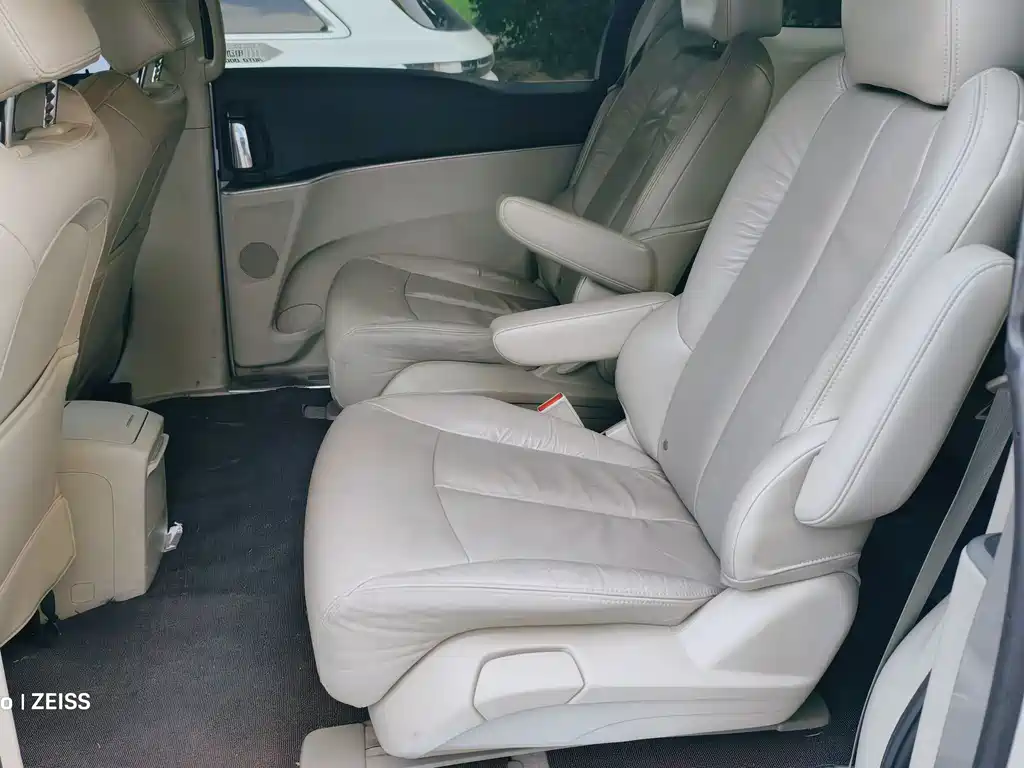 Buick GL8 2017 25S Luxury V