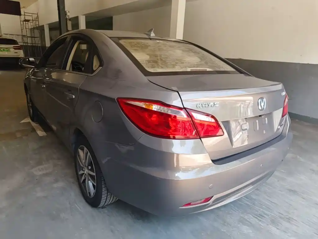 Changan Eado 2015 1.6L MT Luxury V