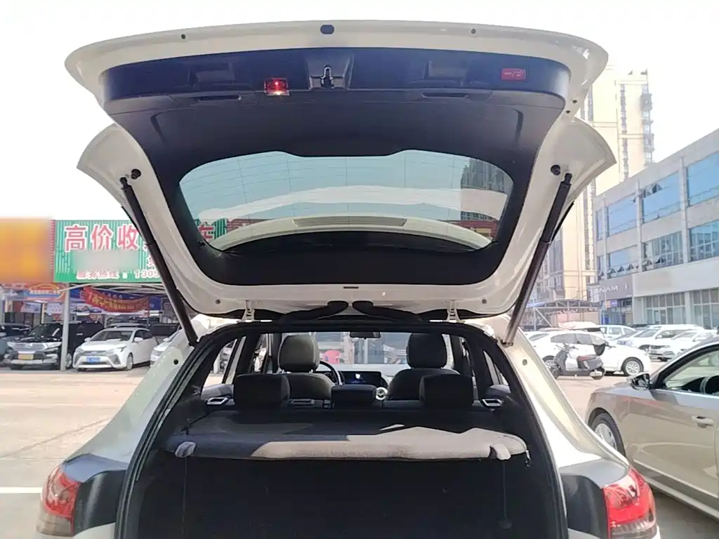 Mercedes-Benz GLA — миниатюра 19