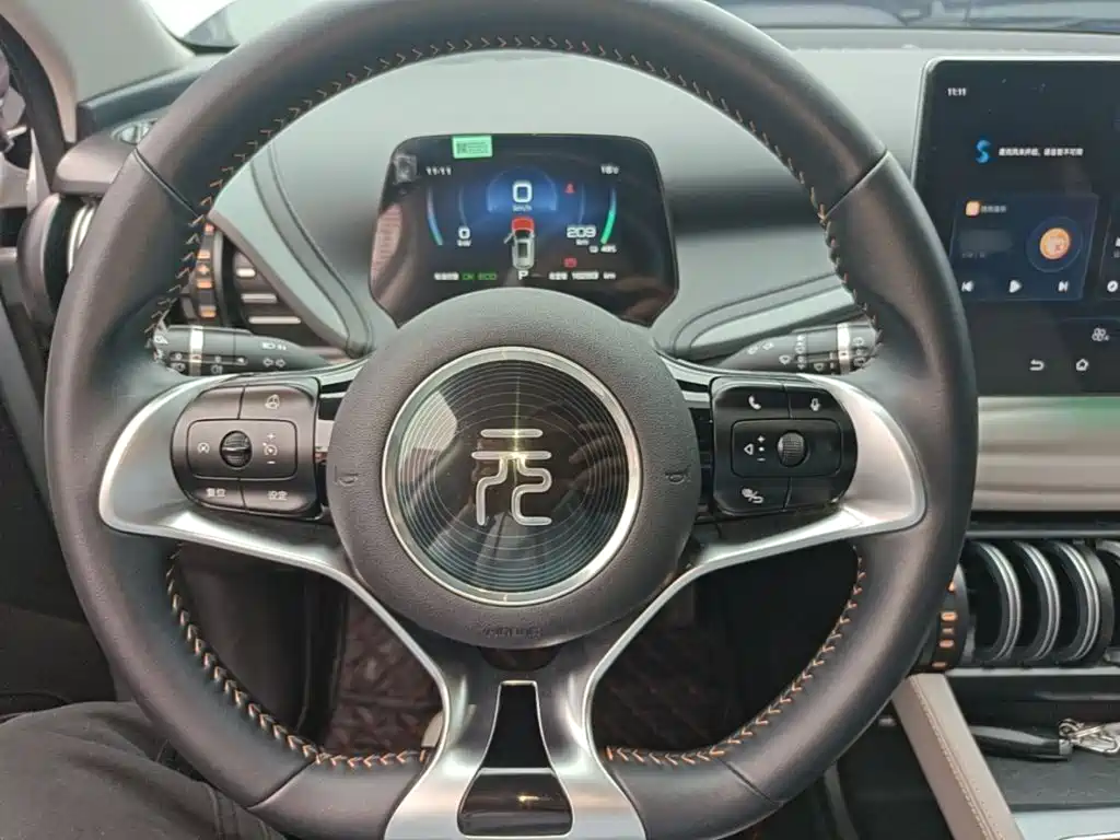 BYD Yuan Plus — миниатюра 11