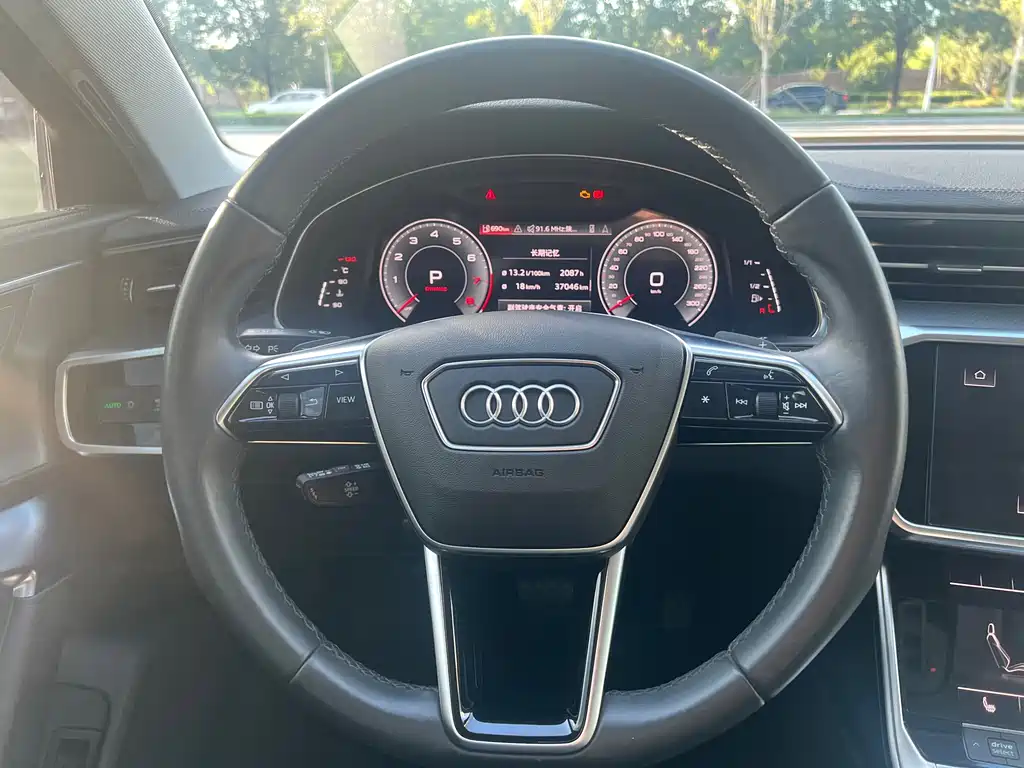 Audi A6L — миниатюра 5