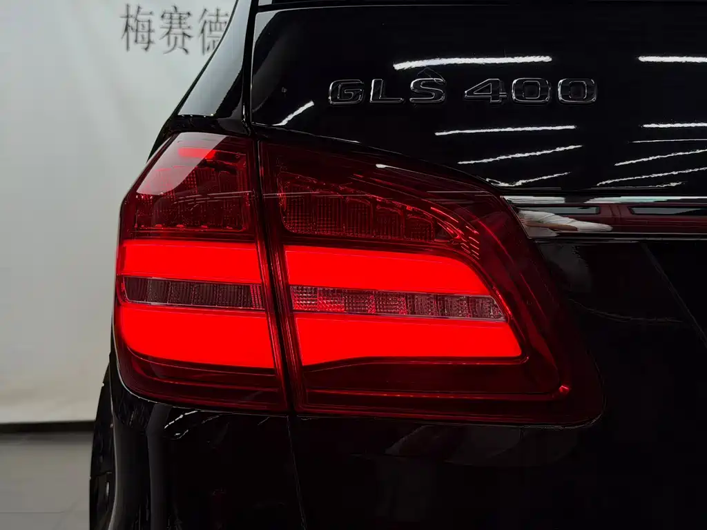 Mercedes-Benz GLS — миниатюра 16