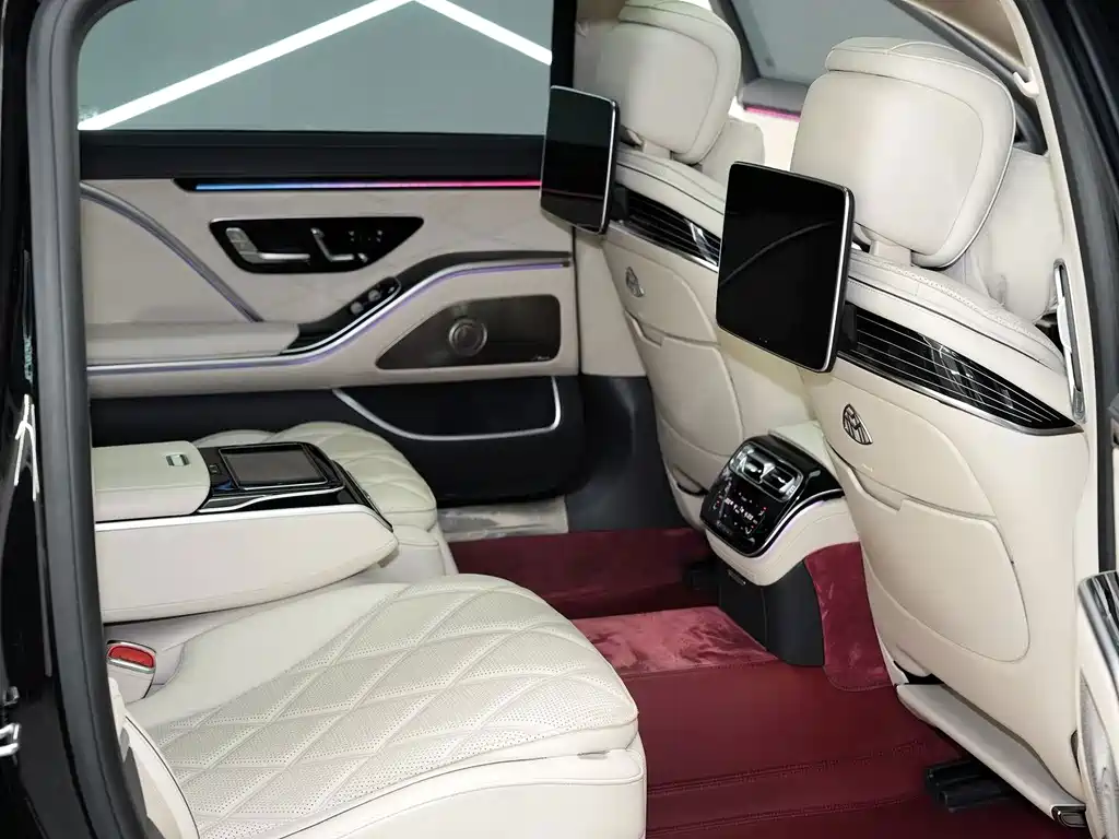 Mercedes-Benz S-Class — миниатюра 21
