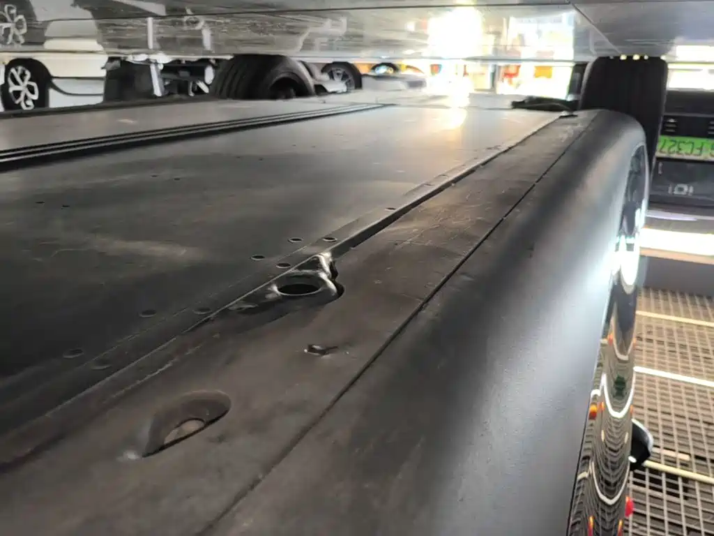 Tesla Model Y — миниатюра 22