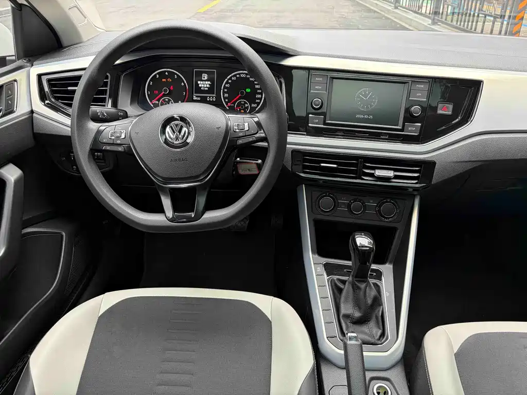 Volkswagen Polo — миниатюра 10