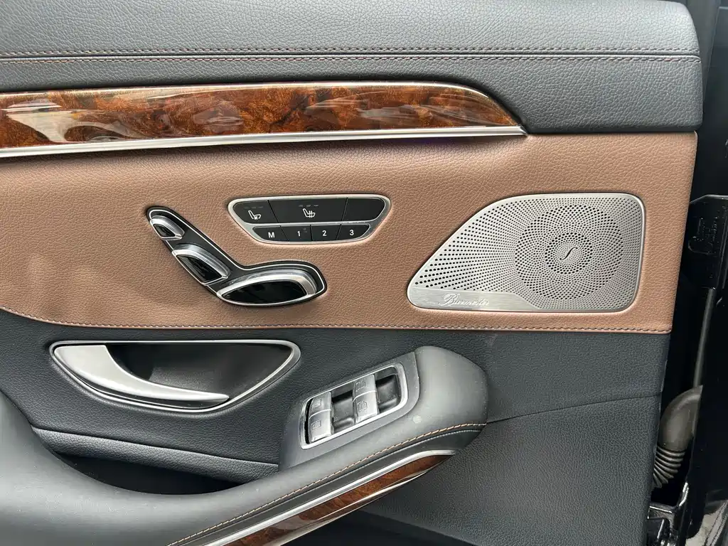 Mercedes-Benz S-Class — миниатюра 28