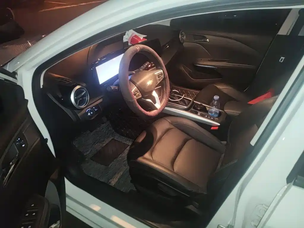 Chevrolet Monza — миниатюра 12