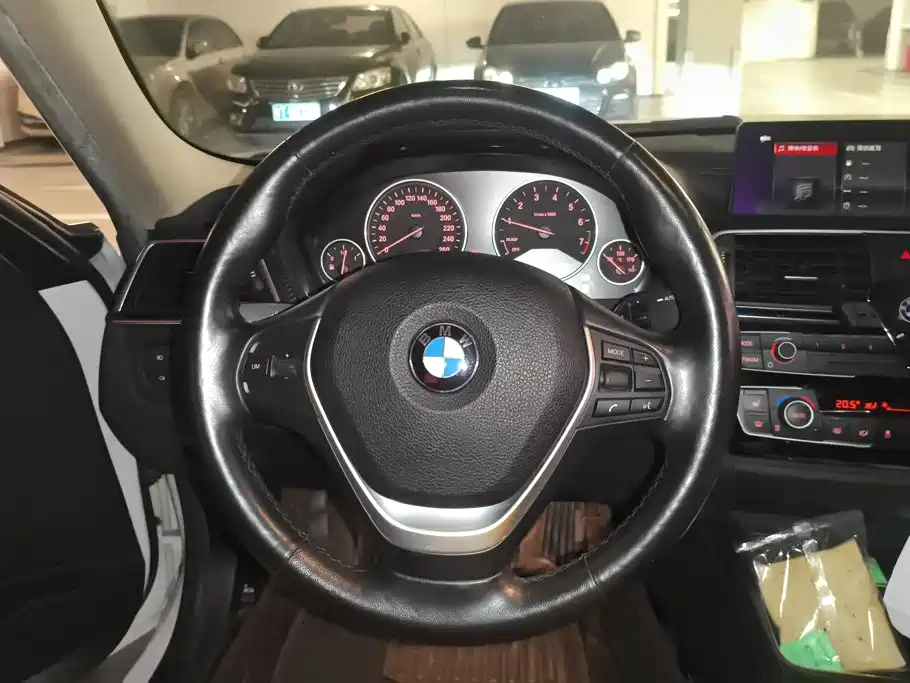 BMW 3 Series — миниатюра 15