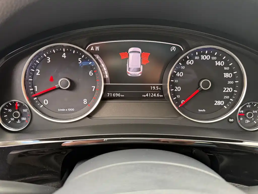 Volkswagen Touareg — миниатюра 20