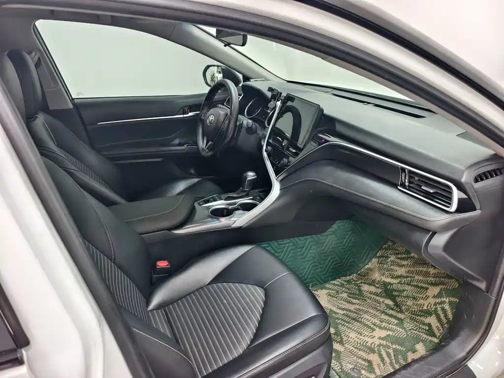 Toyota Camry — миниатюра 15