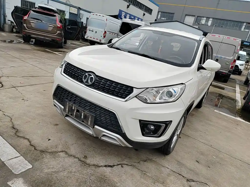 BAIC Senova X35 — миниатюра 2