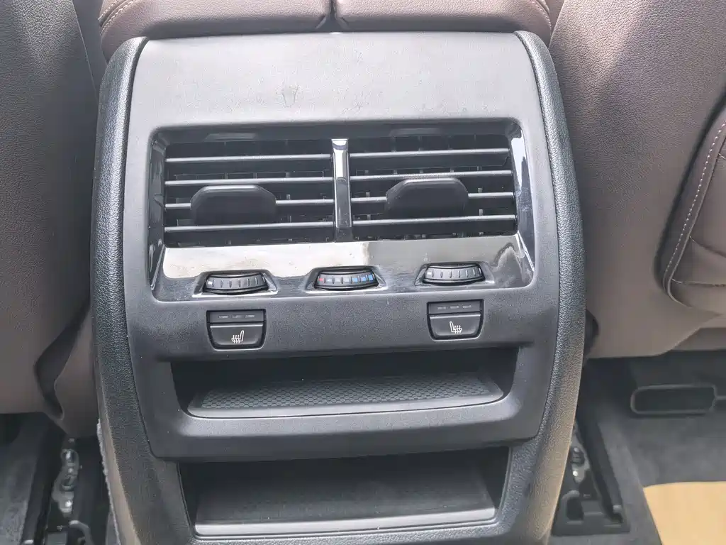 BMW X5 — миниатюра 15