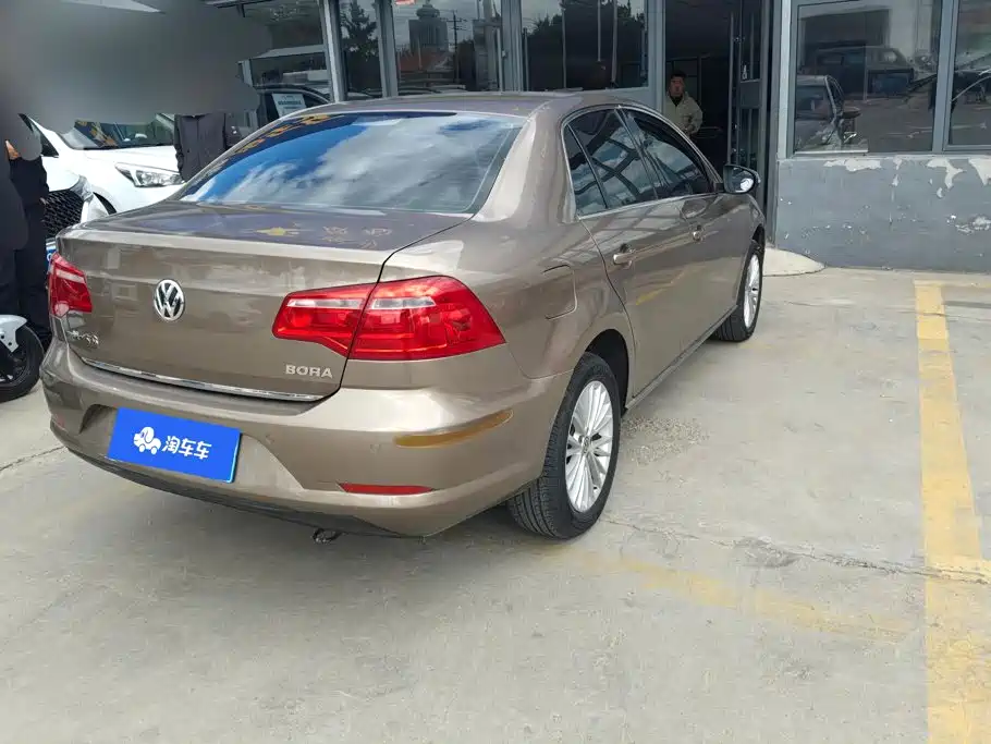 Volkswagen Bora — миниатюра 3