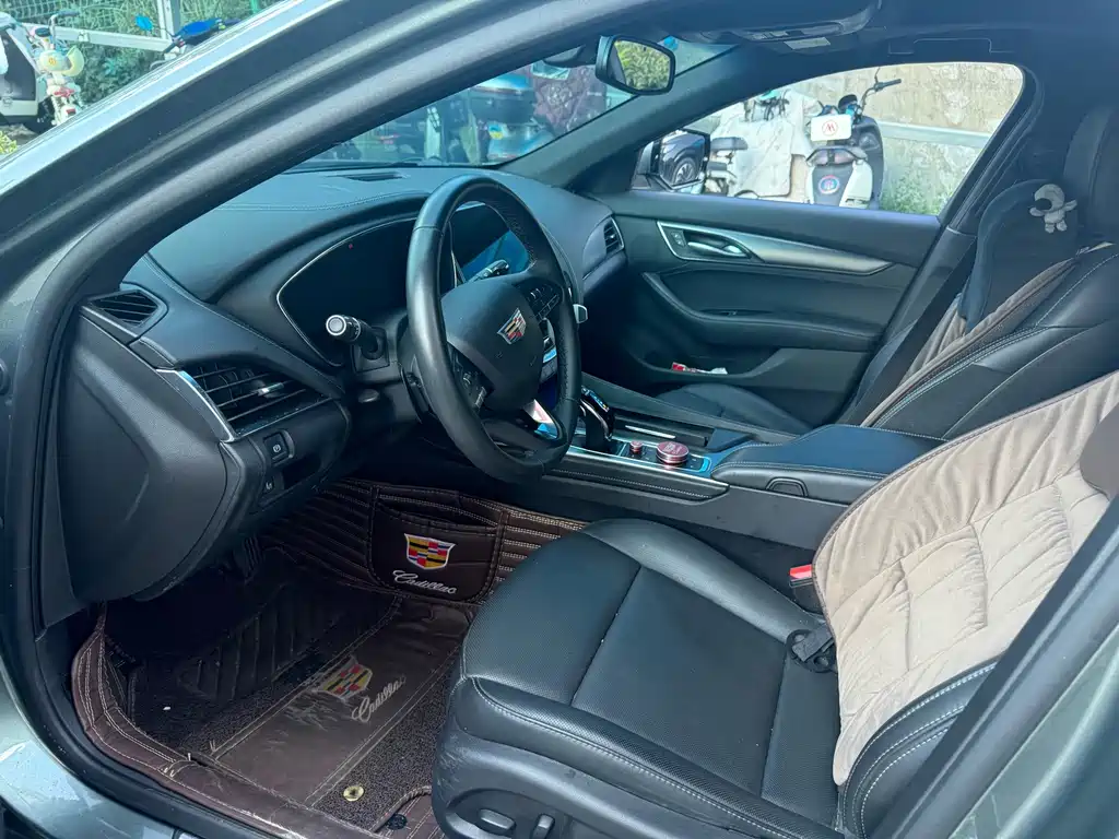 Cadillac CT5 — миниатюра 2