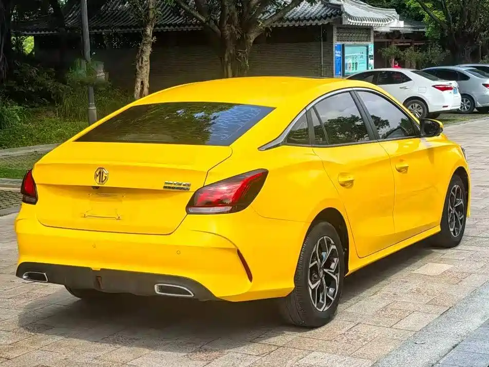 MG MG5 — миниатюра 6