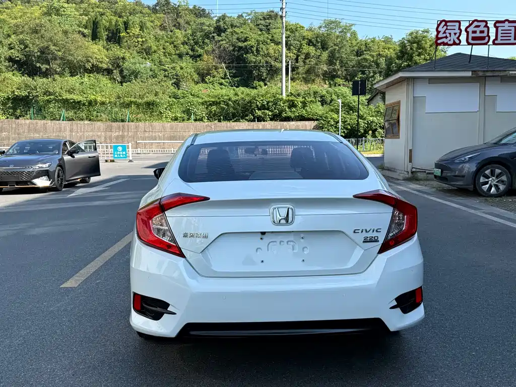 Honda Civic — миниатюра 6