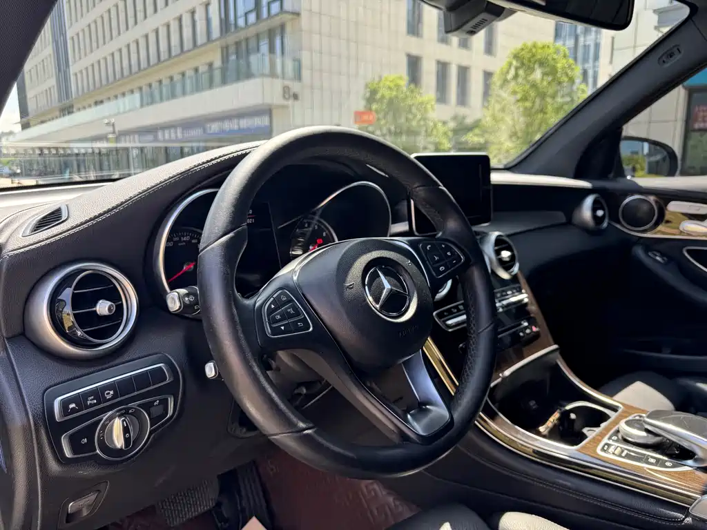 Mercedes-Benz GLC 2019 GLC 260 L 4MATIC Luxury