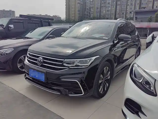 Volkswagen Tiguan L