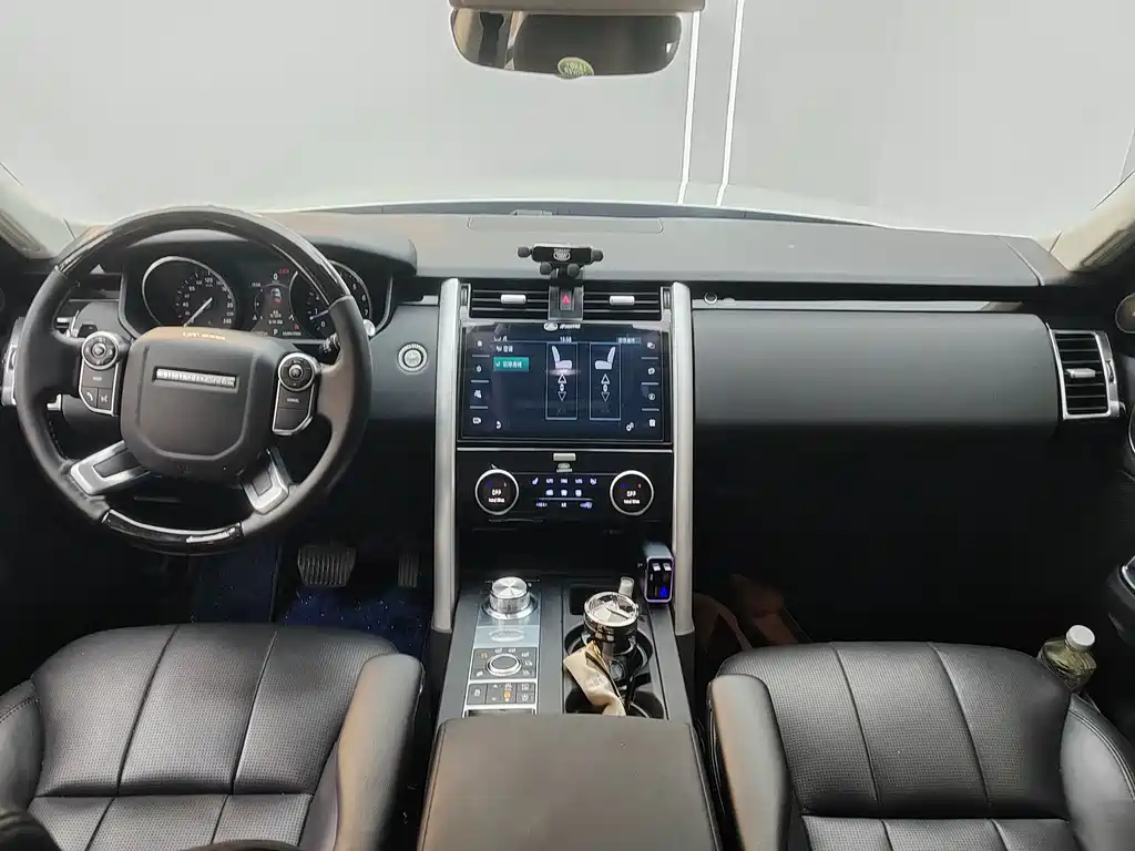Land Rover Discovery — миниатюра 6