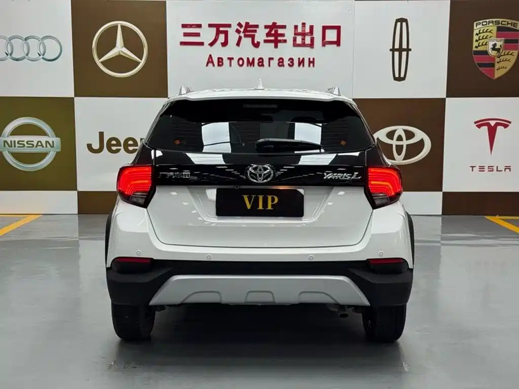 Toyota Yaris L — миниатюра 5