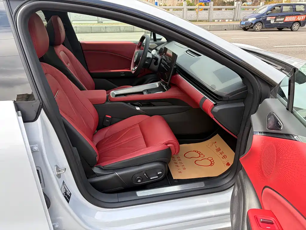 ZEEKR EXTREME KRYPTON 007GT