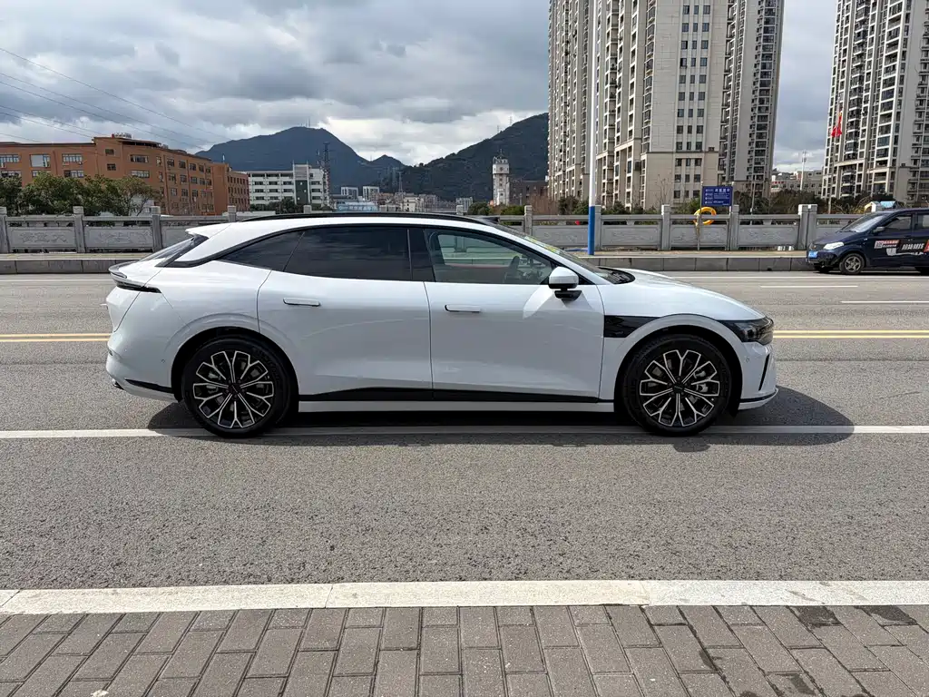 ZEEKR EXTREME KRYPTON 007GT