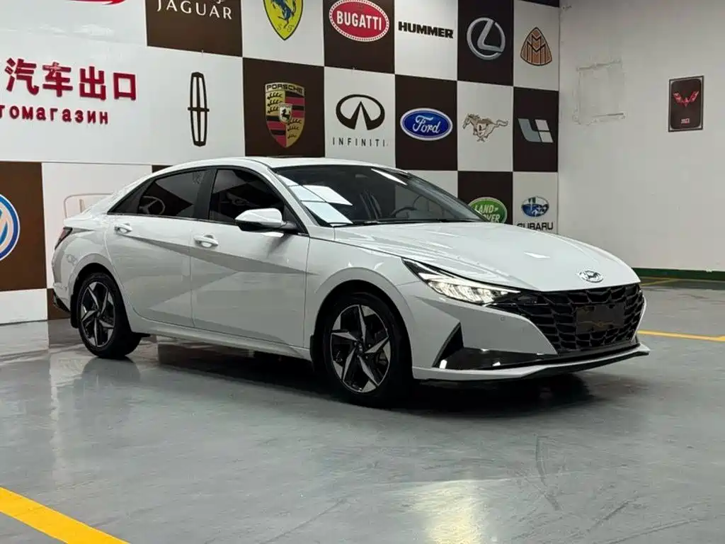 Hyundai Elantra — миниатюра 3