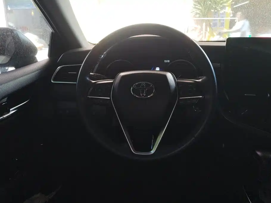 Toyota Camry — миниатюра 15