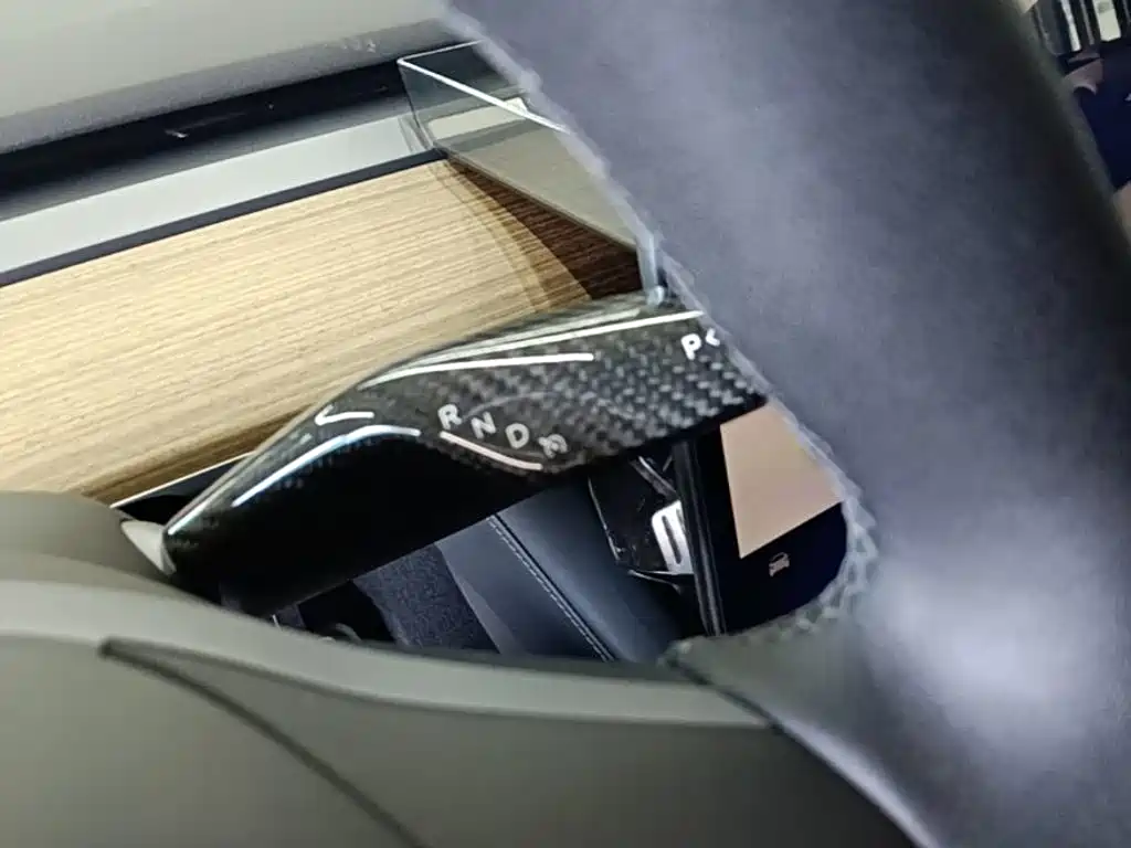 Tesla Model Y — миниатюра 14