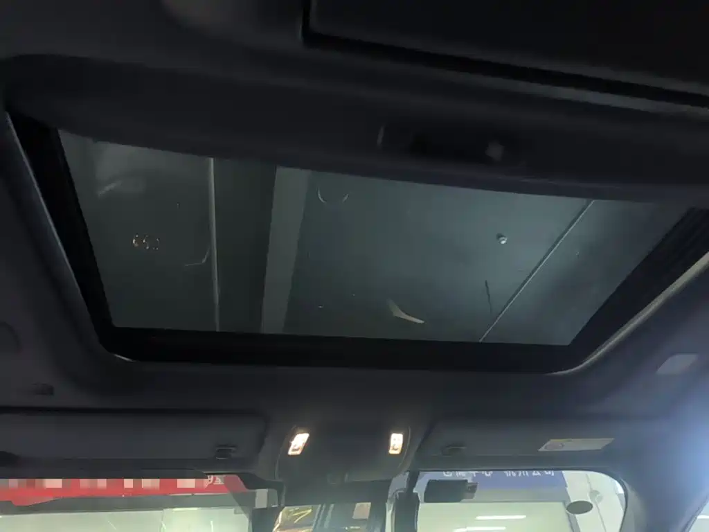 Toyota Sienna — миниатюра 18