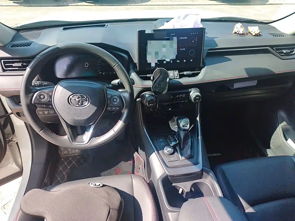 Toyota Wildlander New Energy — миниатюра 5