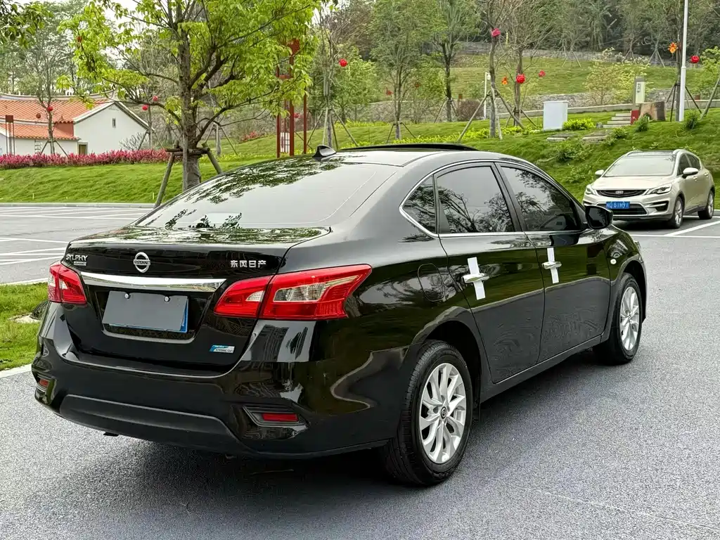 Nissan Sylphy — миниатюра 6