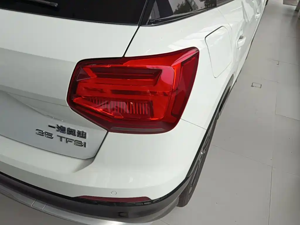 Audi Q2L — миниатюра 8