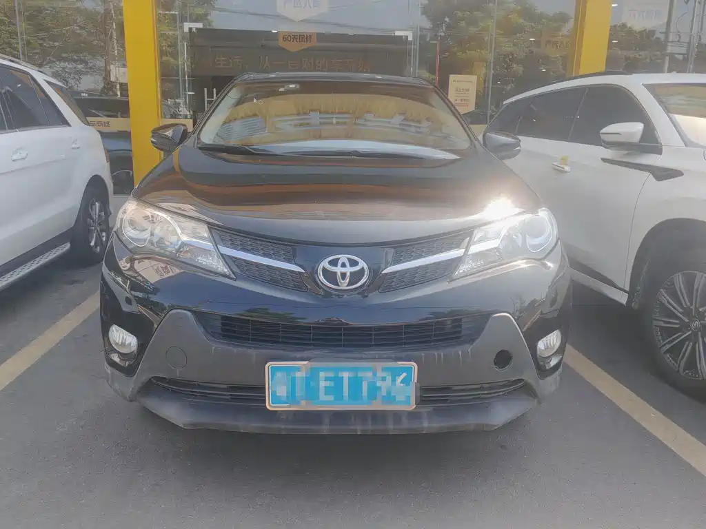 Toyota RAV4 — миниатюра 2