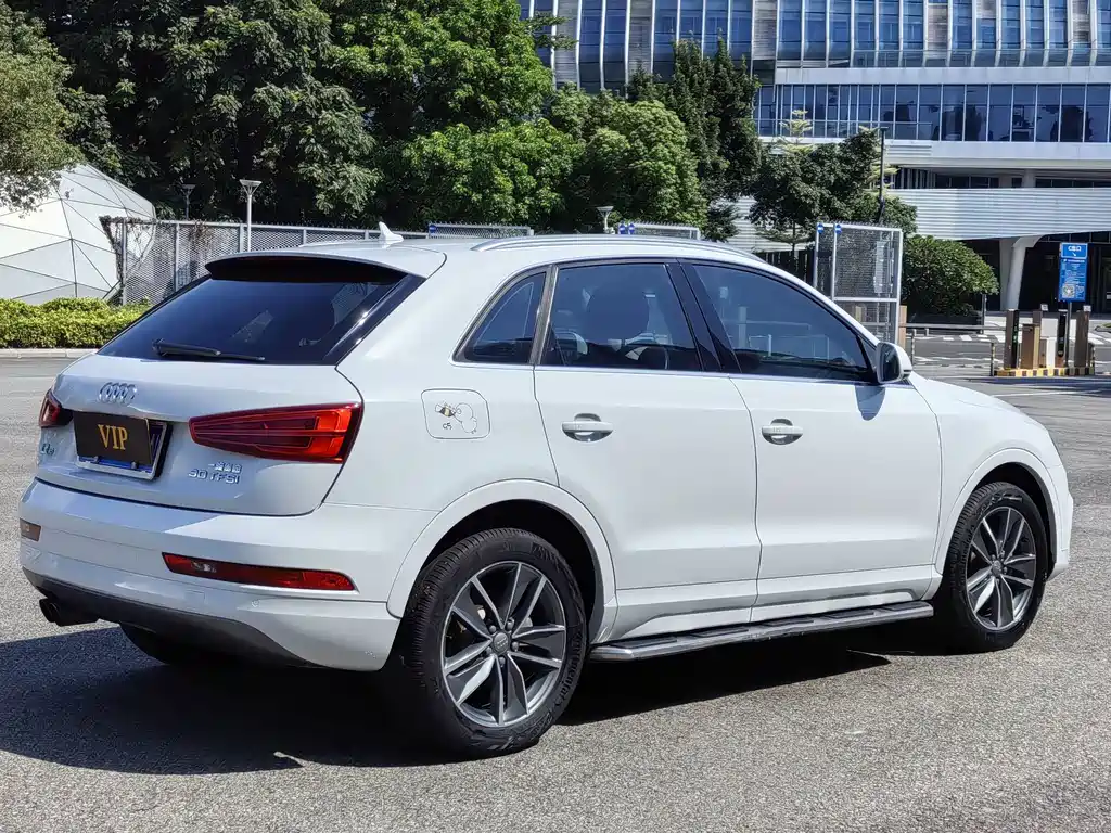 Audi Q3 — миниатюра 5