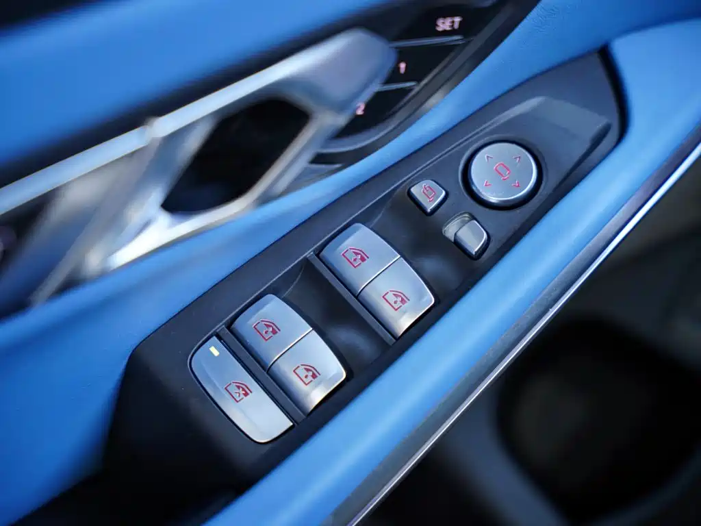 BMW M3 — миниатюра 27